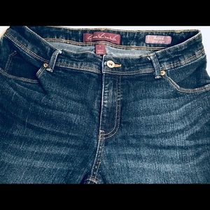 Gloria Vanderbilt Misses Sz-6 Aiden Crop Blue Jean